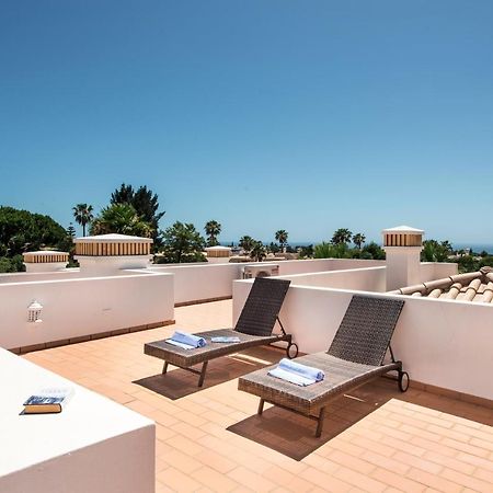 Beautiful Two Bedroom Apartment With Roof Terrace Carvoeiro  Bagian luar foto