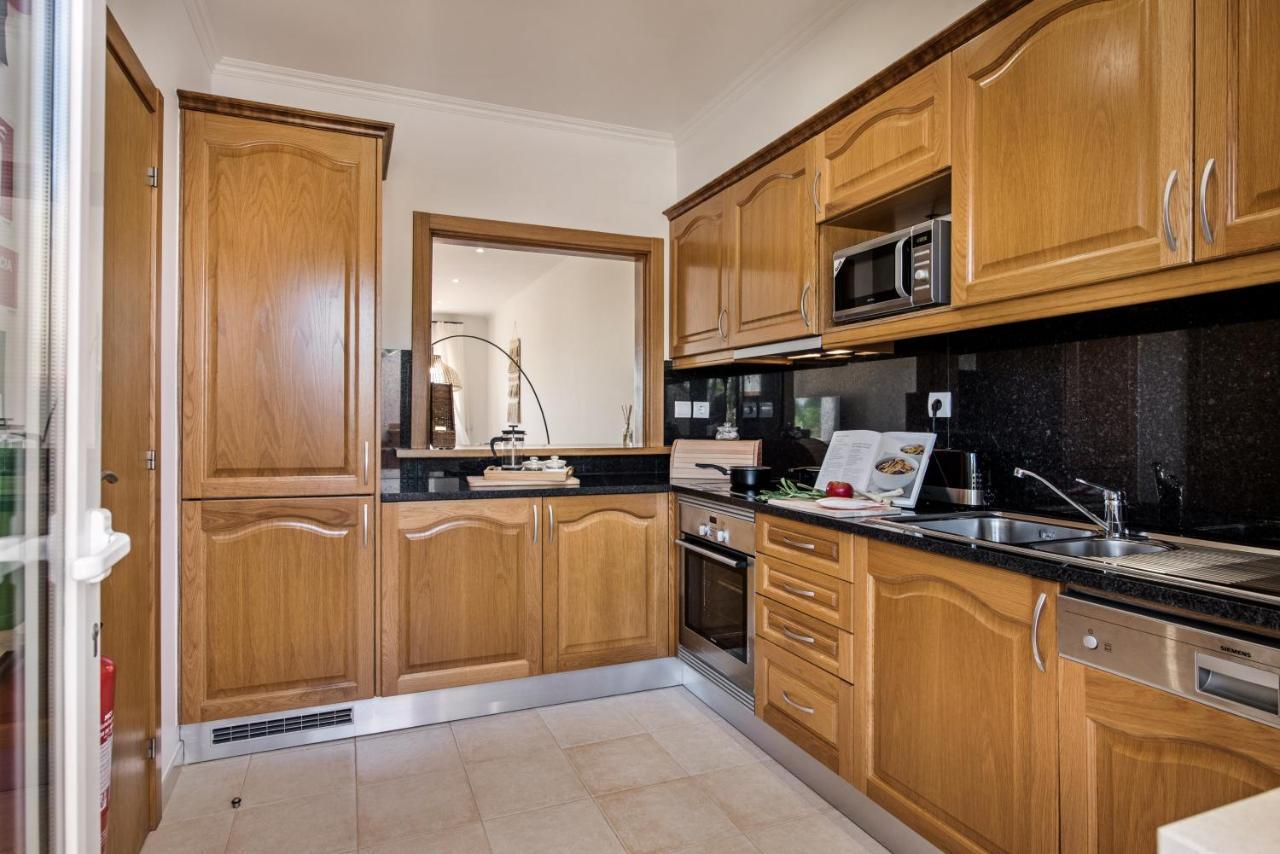 Beautiful Two Bedroom Apartment With Roof Terrace Carvoeiro  Bagian luar foto