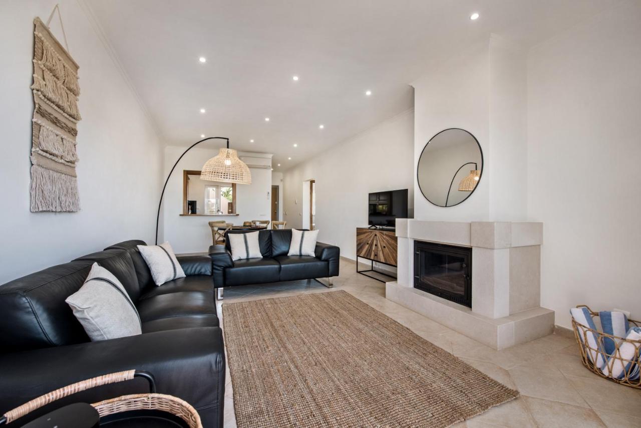 Beautiful Two Bedroom Apartment With Roof Terrace Carvoeiro  Bagian luar foto