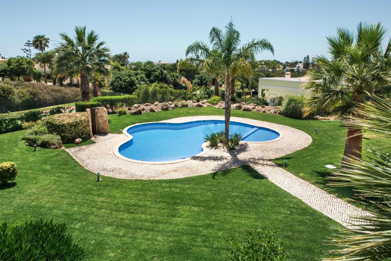 Beautiful Two Bedroom Apartment With Roof Terrace Carvoeiro  Bagian luar foto